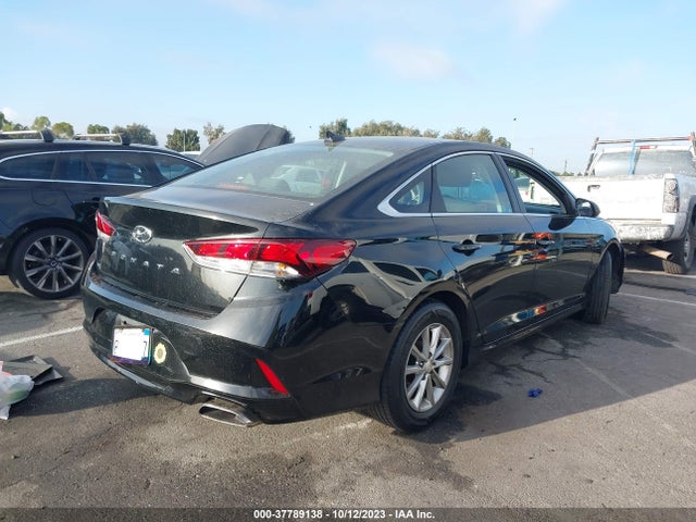 Hyundai SONATA SE 2018 5NPE24AF9JH726096 Image 4