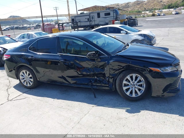 Toyota CAMRY LE 2018 JTNB11HK6J3031069 Image 13