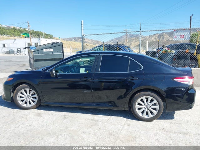 Toyota CAMRY LE 2018 JTNB11HK6J3031069 Image 14