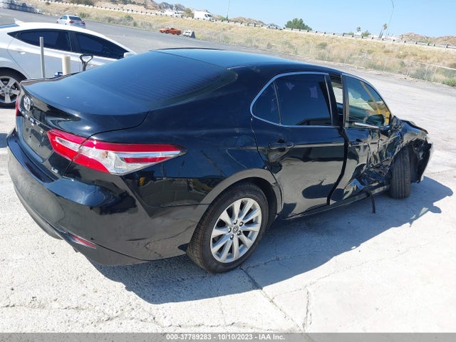 Toyota CAMRY LE 2018 JTNB11HK6J3031069 Image 4