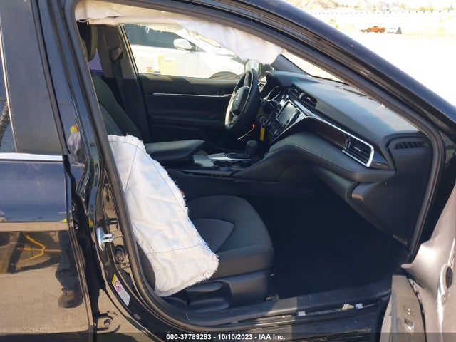 Toyota CAMRY LE 2018 JTNB11HK6J3031069 Image 5