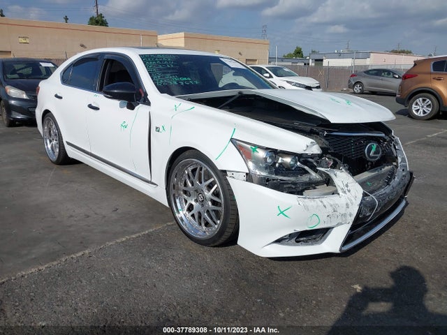 2015 Lexus LS, VIN: JTHBL5EF9F5134848