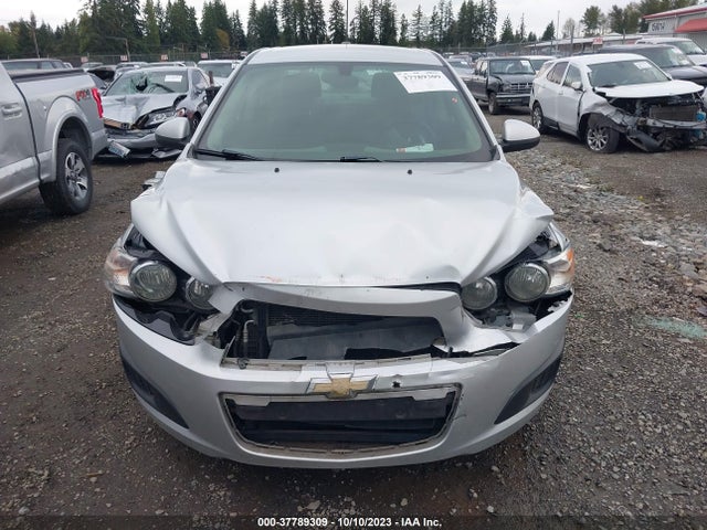 Chevrolet SONIC LS 2016 1G1JA5SG1G4153233 Image 12