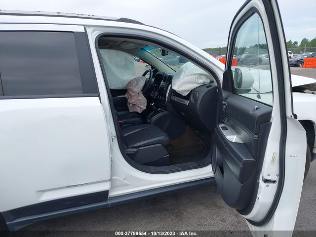 Jeep Compass Latitude 2016 1C4NJDEB8GD685310 Image 5