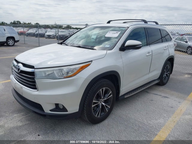 Toyota Highlander Xle 2016 5TDKKRFH8GS139367 Image 2