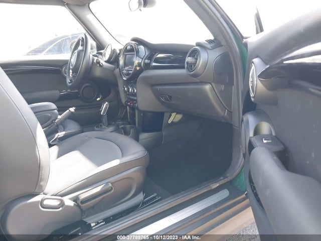 2021 MINI CONVERTIBLE WMWWJ3C05M3M17930 Photo 4