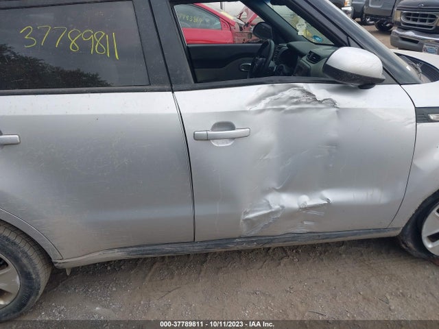 2014 KIA SOUL BASE VIN: KNDJN2A28E7700929
