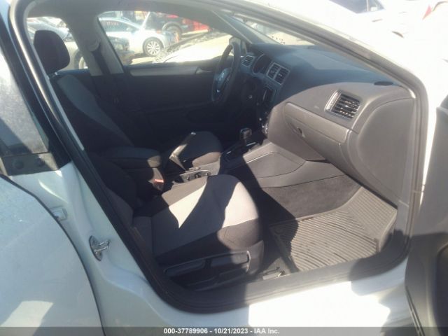 3VW2B7AJ1HM324275 Volkswagen Jetta 1.4t S