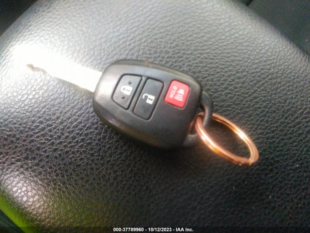 2015 TOYOTA RAV4 LE VIN: 2T3BFREV5FW337994