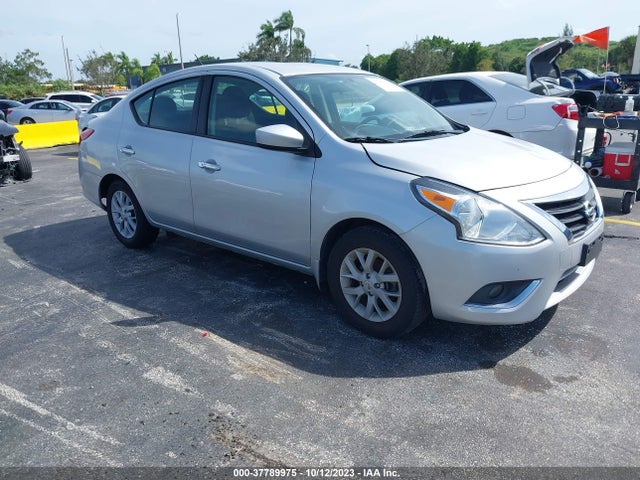 Nissan Versa 1.6 Sv 2019 3N1CN7AP6KL879631 zdjęcie główne