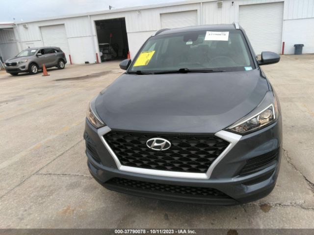 KM8J33A41MU319898 Hyundai Tucson Value