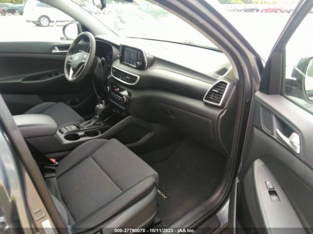KM8J33A41MU319898 Hyundai Tucson Value