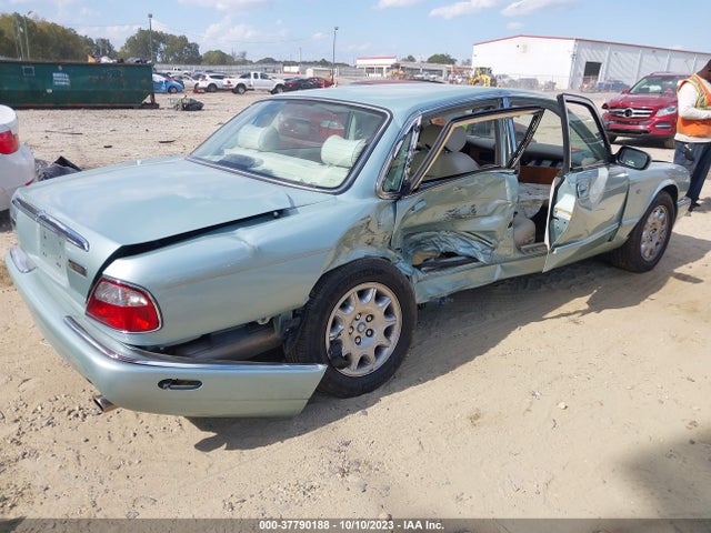 2000 JAGUAR XJ SAJDA14C6YLF17777 Photo 3