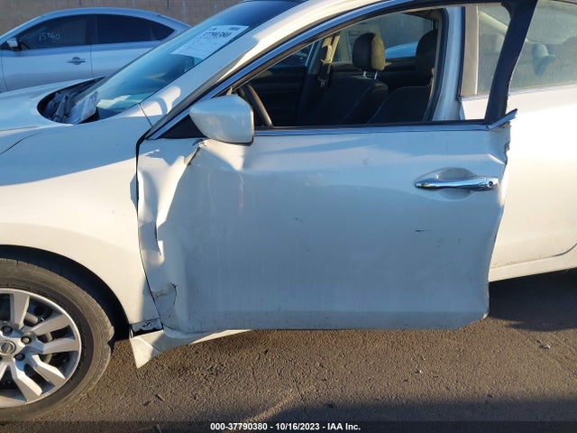 Nissan Altima 2.5 S 2015 1N4AL3AP8FC478916 Image 6