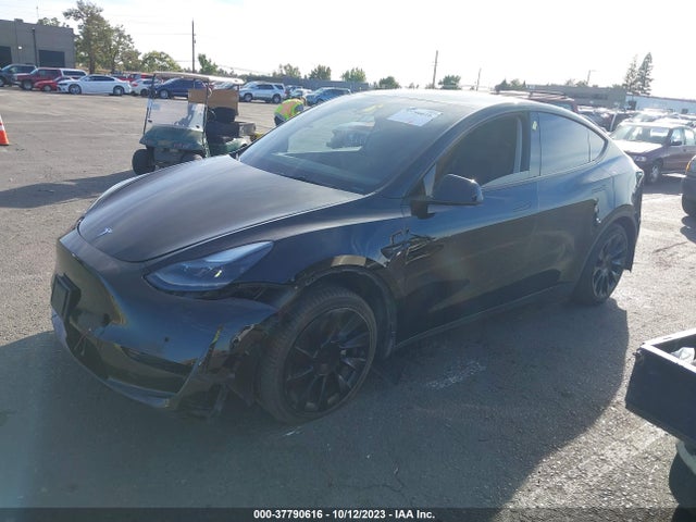 7SAYGAEE5NF549696 Tesla Model Y Long Range
