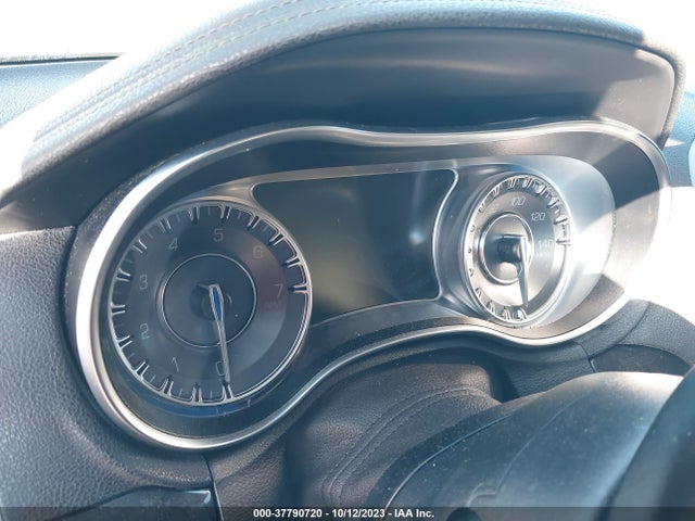 Chrysler 300 Limited 2019 аукцион фото