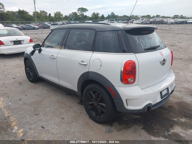 2013 MINI COOPER COUNTRYMAN WMWZC3C56DWM28310 Photo 2