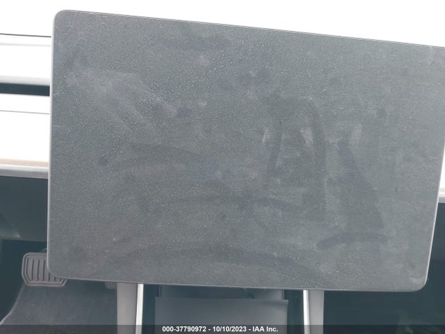 2018 Tesla 3, VIN: 5YJ3E1EAXJF164381