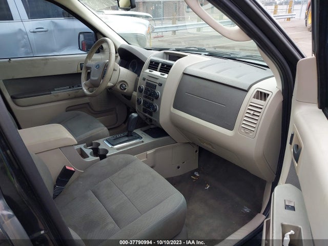 2009 FORD ESCAPE XLT VIN: 1FMCU03G09KB78529