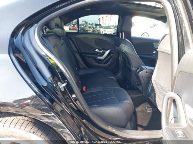 WDD3G4EB6KW022682 Mercedes-Benz A-class A 220