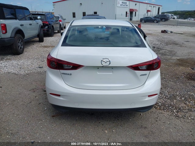 Aukcja sprzedaży 2016 Mazda Mazda3 I Sport, vin: 3MZBM1U76GM277931, numer aukcji: 37791095
