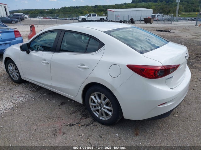 Aukcja sprzedaży 2016 Mazda Mazda3 I Sport, vin: 3MZBM1U76GM277931, numer aukcji: 37791095