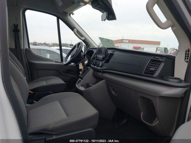 1FBAX2C83MKA50032 Ford Transit Passenger Wagon Xl/xlt