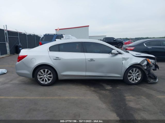 1G4GB5GR0FF268641 Buick Lacrosse Leather