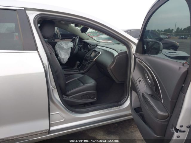 1G4GB5GR0FF268641 Buick Lacrosse Leather