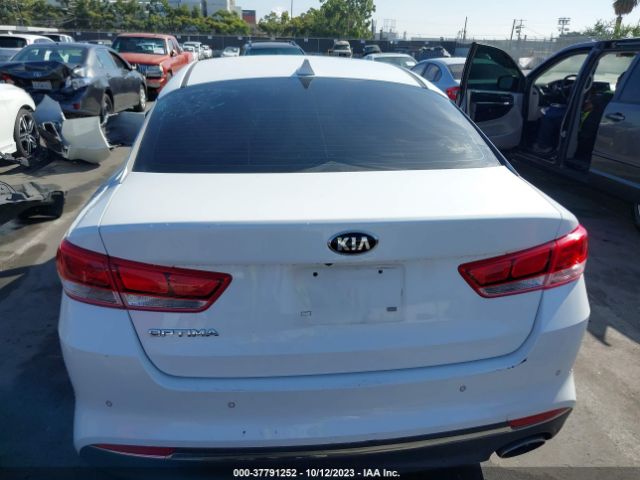 5XXGT4L38JG258592 KIA Optima Lx