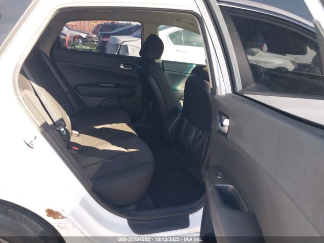 5XXGT4L38JG258592 KIA Optima Lx