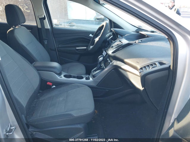 Ford ESCAPE SE 2016 1FMCU0G70GUB90157 Image 5