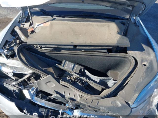 2017 TESLA MODEL S 5YJSA1E24HF210684 Photo 9