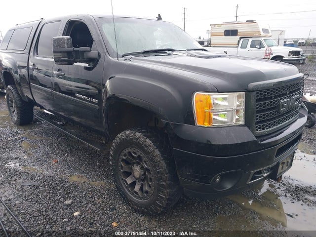 2012 GMC SIERRA 2500HD DENALI VIN: 1GT125E89CF215839