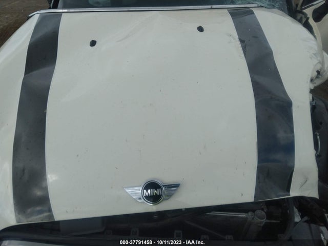 2017 MINI HARDTOP WMWXU1C52H2E18057 Photo 9
