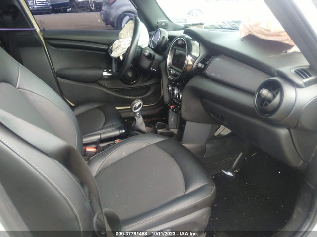 2017 MINI HARDTOP WMWXU1C52H2E18057 Photo 4