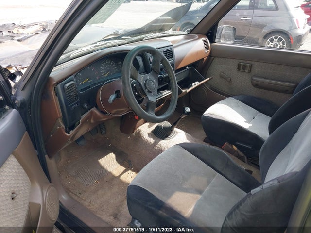 1995 TOYOTA TACOMA VIN: 4TAUN41B5SZ007112