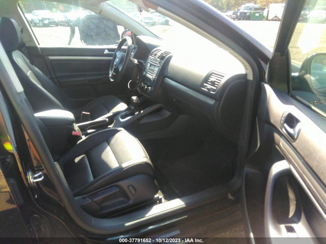 2010 VOLKSWAGEN JETTA SEDAN LIMITED VIN: 3VWAZ7AJ7AM096554