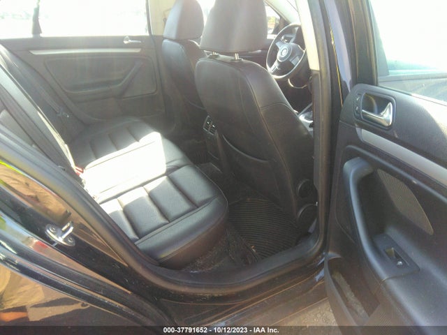 2010 VOLKSWAGEN JETTA SEDAN LIMITED VIN: 3VWAZ7AJ7AM096554
