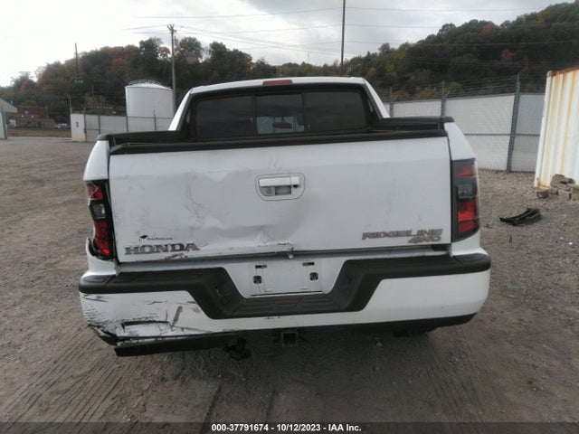 Honda Ridgeline Sport 2014 5FPYK1F75EB003810 Image 17