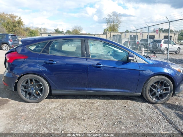 2016 FORD FOCUS SE VIN: 1FADP3K21GL327647