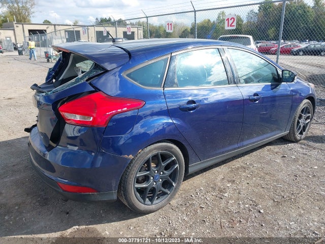 2016 FORD FOCUS SE VIN: 1FADP3K21GL327647