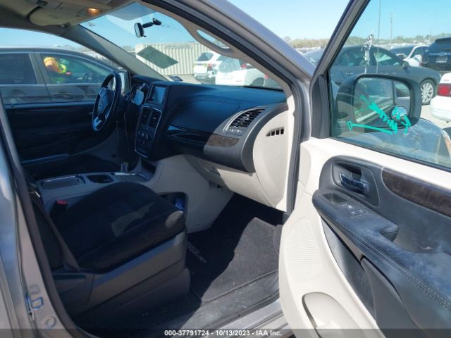 2C4RDGCG5GR327815 Dodge Grand Caravan Sxt