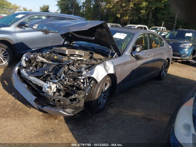 2021 BMW 530E WBA33AG04MCF99747 Photo 1