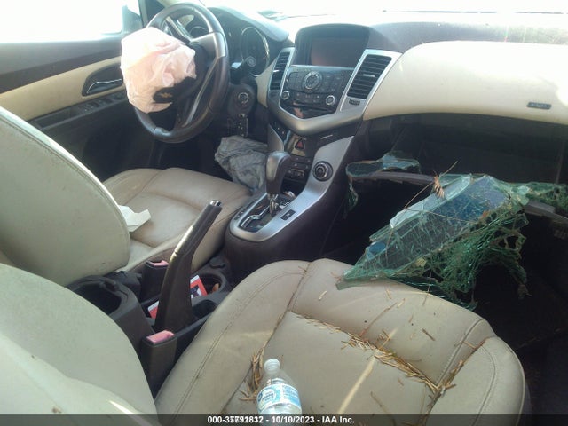 1G1P75SZ9E7280012 Chevrolet luz