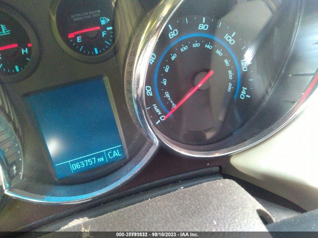 1G1P75SZ9E7280012 Chevrolet luz