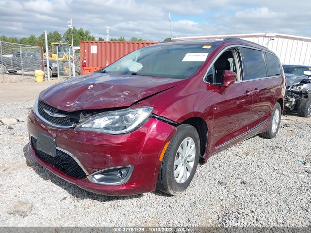 2C4RC1BG3HR642616 Chrysler Pacifica Touring-l