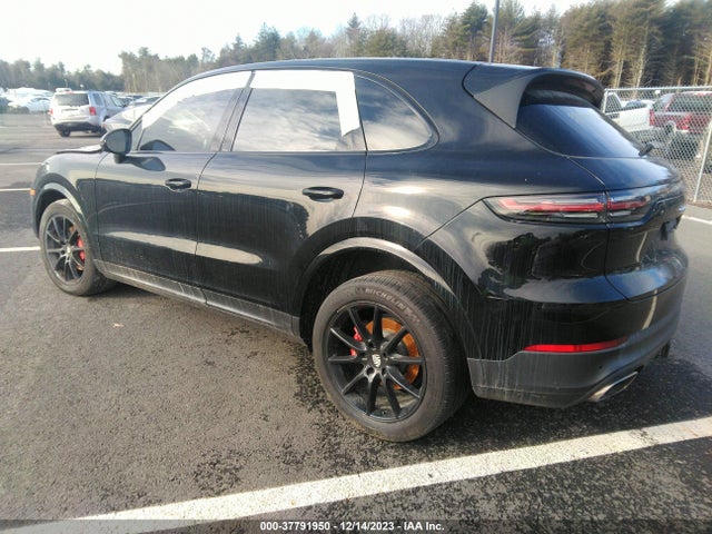 2019 PORSCHE CAYENNE WP1AA2AY1KDA11830 Photo 2