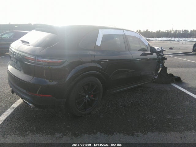 2019 PORSCHE CAYENNE WP1AA2AY1KDA11830 Photo 3