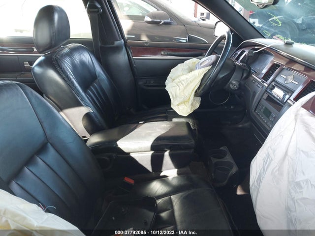 Aukcja sprzedaży 2003 Lincoln Town Car Executive L, vin: 1LNHM84WX3Y643980, numer aukcji: 37792085